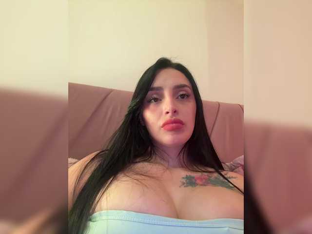 AprilRosse's BongaCams show and profile