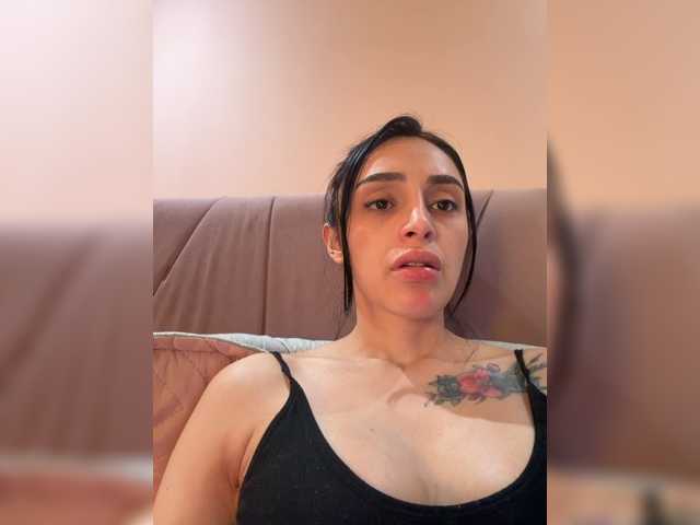 AprilRosse live cam on BongaCams