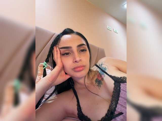 AprilRosse live cam on BongaCams