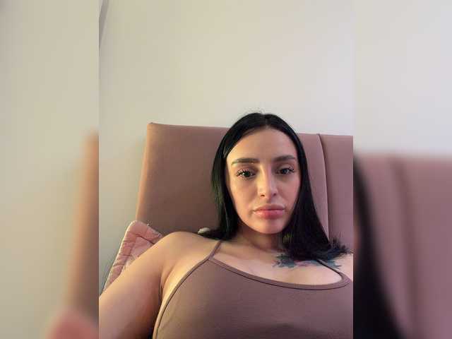 AprilRosse live cam on BongaCams
