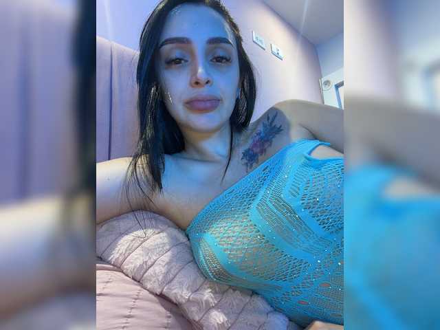AprilRosse live cam on BongaCams