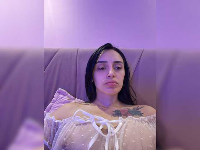 AprilRosse live cam on BongaCams