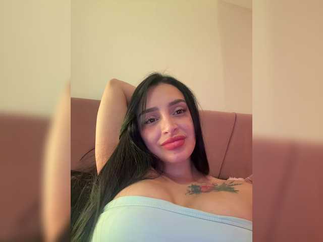 AprilRosse's BongaCams show and profile