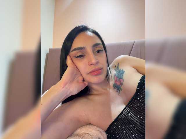 AprilRosse live cam on BongaCams