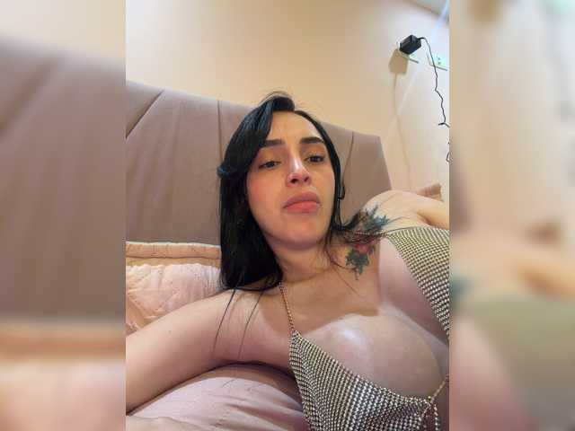 AprilRosse live cam on BongaCams