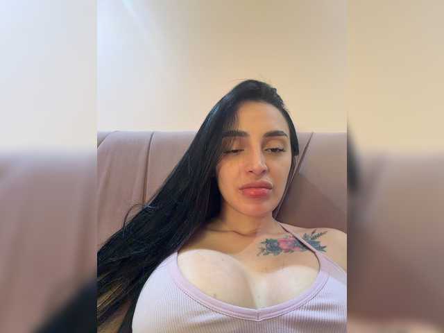 AprilRosse live cam on BongaCams