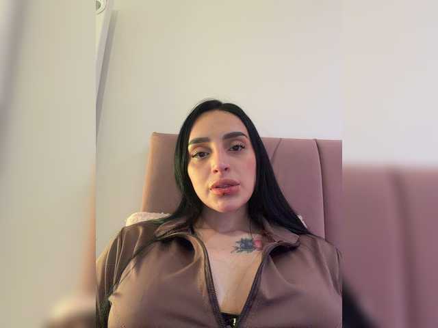 AprilRosse live cam on BongaCams