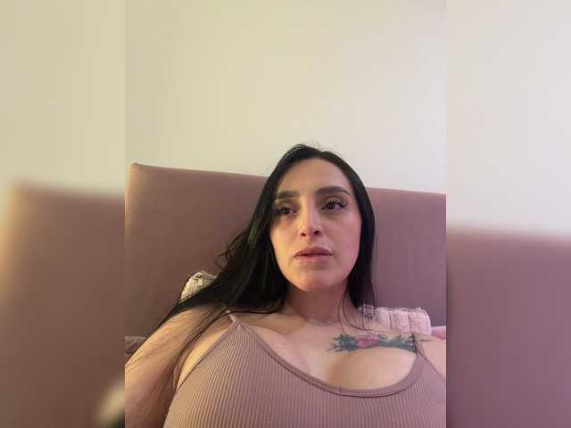 AprilRosse live cam on BongaCams