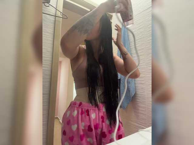 AprilRosse live cam on BongaCams