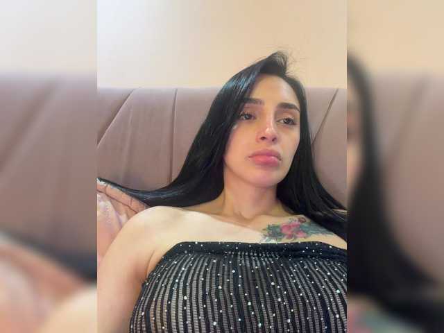 AprilRosse live cam on BongaCams