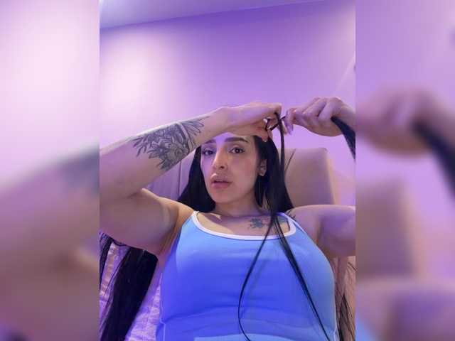 AprilRosse live cam on BongaCams