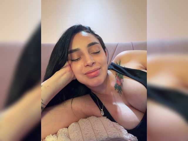 AprilRosse live cam on BongaCams