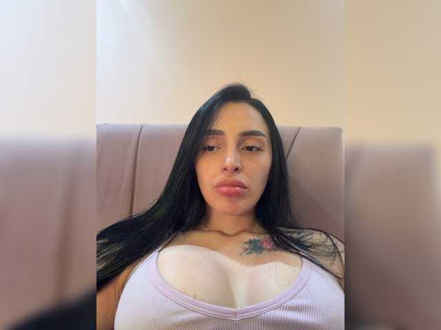 AprilRosse live cam on BongaCams