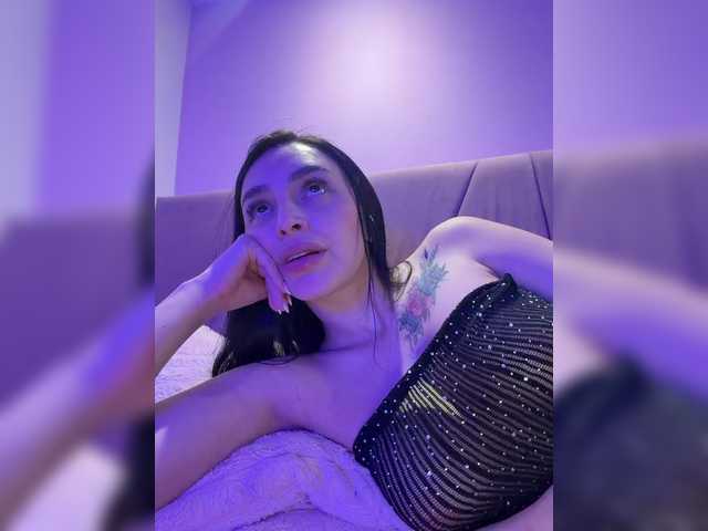 AprilRosse live cam on BongaCams