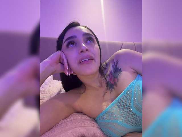 AprilRosse live cam on BongaCams