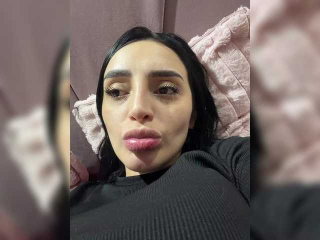 AprilRosse live cam on BongaCams