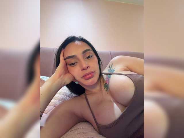 AprilRosse live webcam show