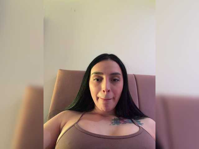 AprilRosse live cam on BongaCams
