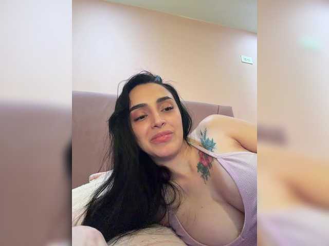 AprilRosse live cam on BongaCams