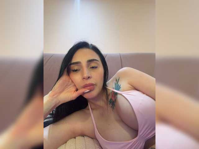 AprilRosse live cam on BongaCams
