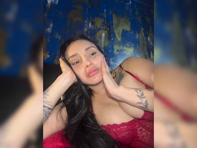 AprilRosse's BongaCams show and profile