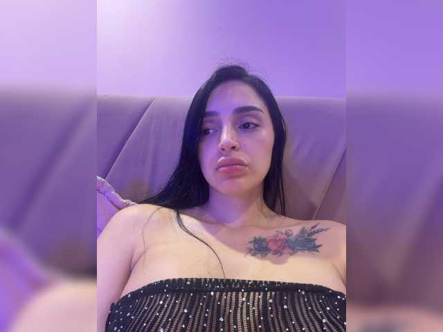 AprilRosse live cam on BongaCams