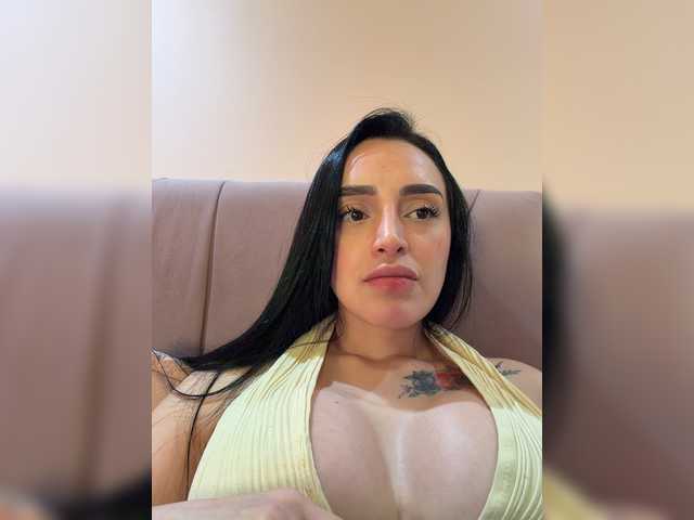 AprilRosse live cam on BongaCams