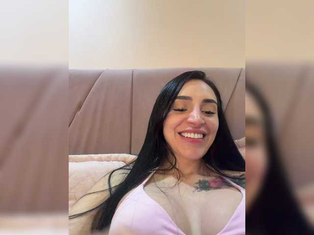 AprilRosse, en vivo ahora en BongaCams