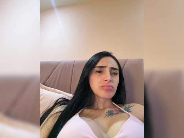 AprilRosse live cam on BongaCams