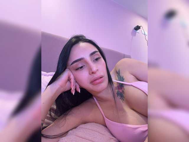 AprilRosse live cam on BongaCams