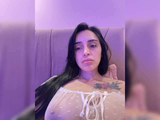 AprilRosse live cam on BongaCams