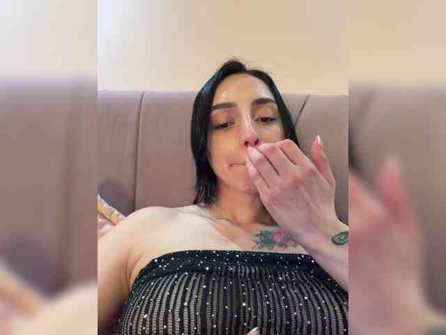 AprilRosse webcam