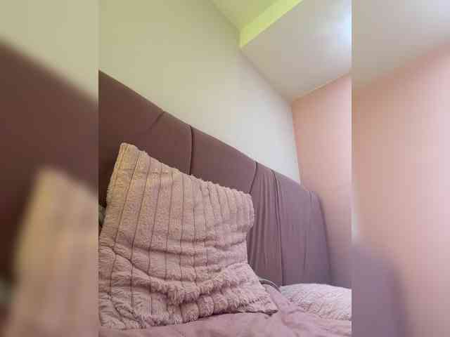 AprilRosse webcam