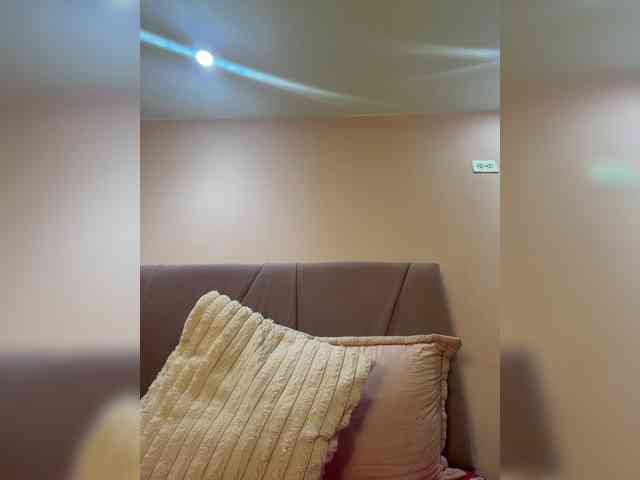 AprilRosse webcam