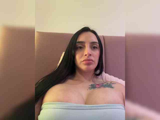 AprilRosse webcam