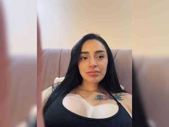 AprilRosse webcam