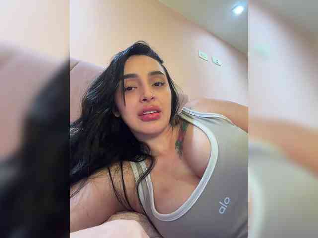 AprilRosse webcam
