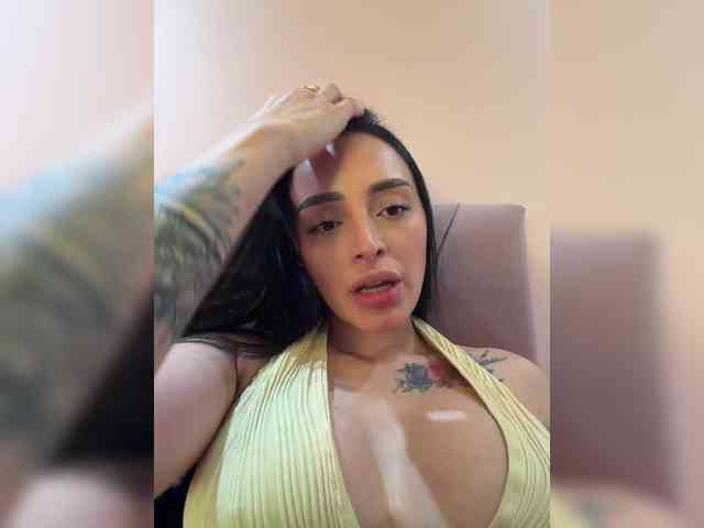 AprilRosse webcam