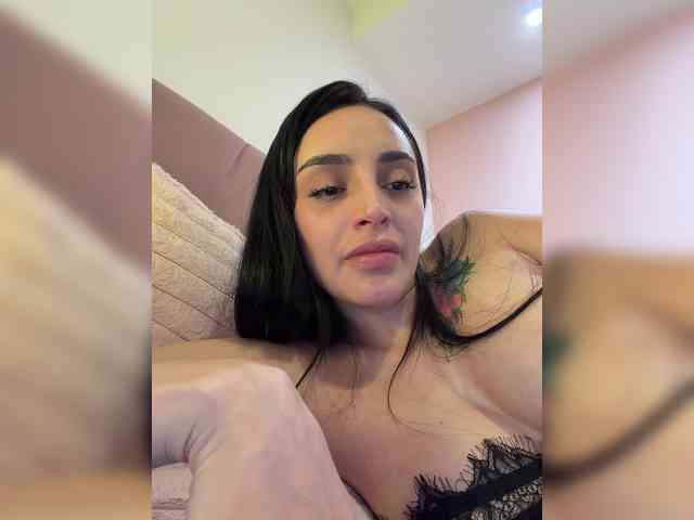 AprilRosse webcam