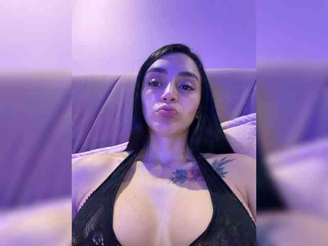AprilRosse webcam