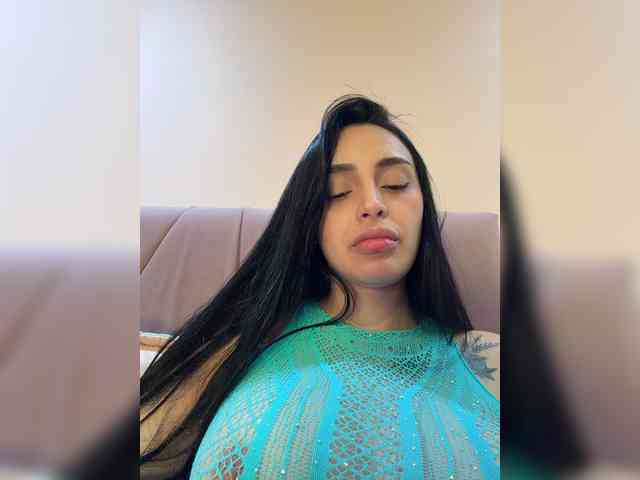 AprilRosse webcam