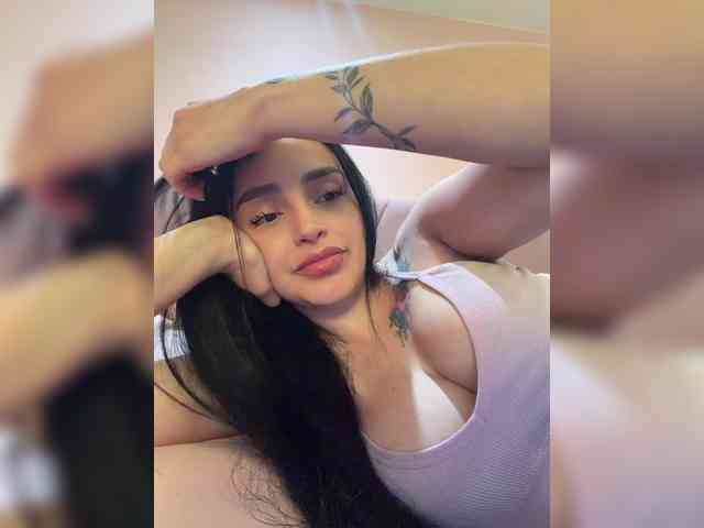 AprilRosse webcam