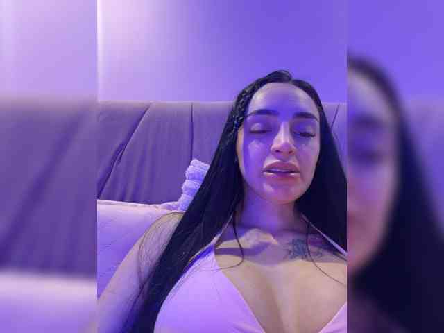 AprilRosse webcam