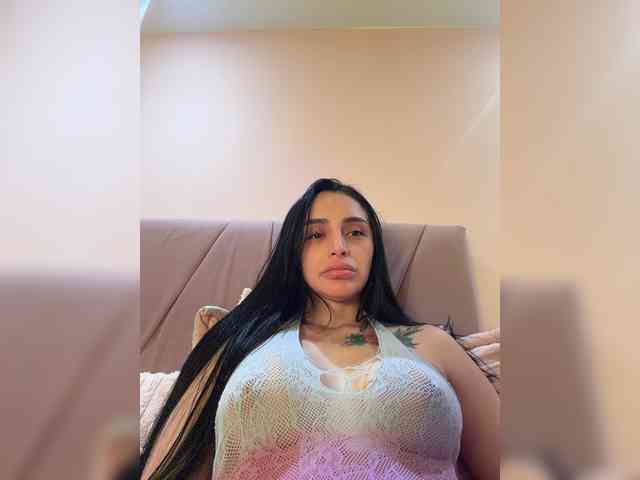 AprilRosse webcam