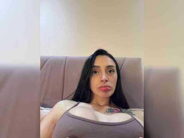 AprilRosse webcam