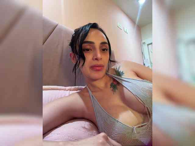 AprilRosse webcam