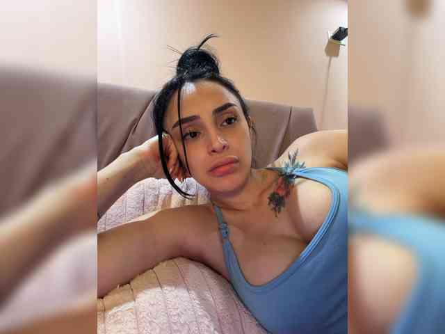AprilRosse webcam