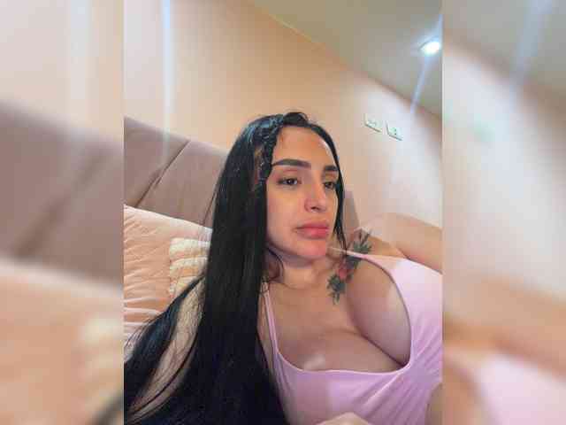 AprilRosse webcam