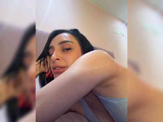 AprilRosse webcam