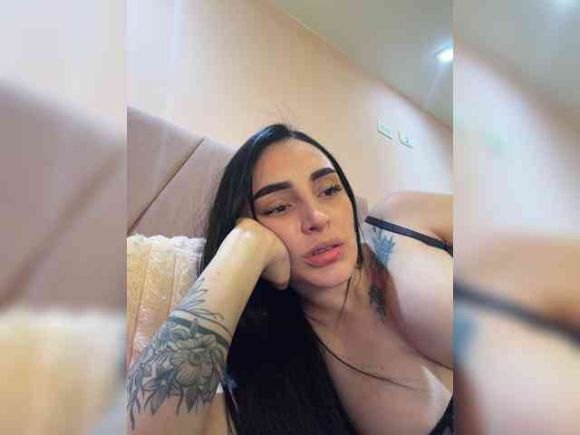 AprilRosse webcam